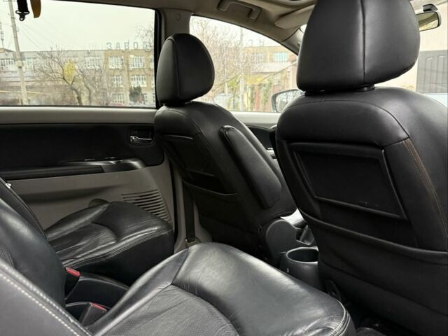 Черный Мицубиси Грандис, объемом двигателя 2 л и пробегом 222 тыс. км за 7150 $, фото 9 на Automoto.ua