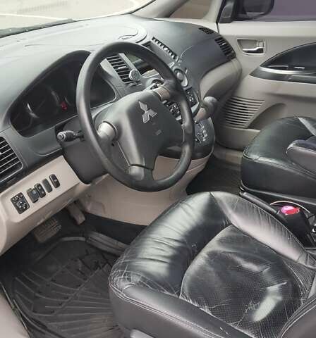 Чорний Міцубісі Грандіс, об'ємом двигуна 2.4 л та пробігом 261 тис. км за 6900 $, фото 20 на Automoto.ua