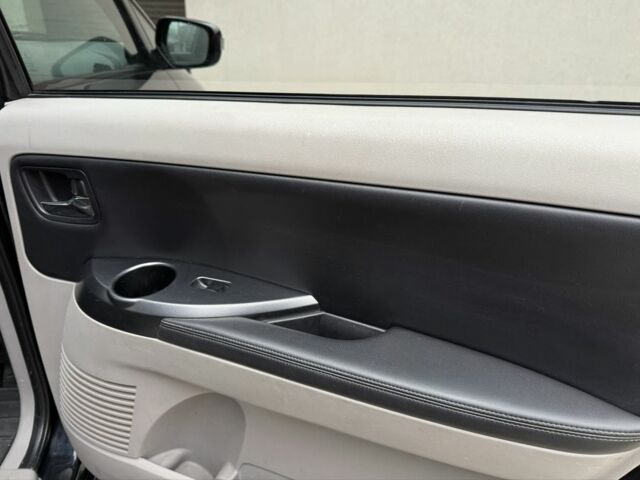 Черный Мицубиси Грандис, объемом двигателя 2 л и пробегом 222 тыс. км за 7150 $, фото 12 на Automoto.ua