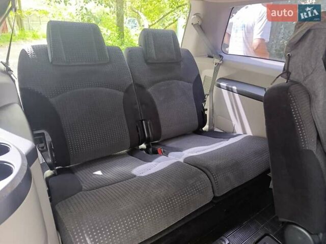 Черный Мицубиси Грандис, объемом двигателя 2.4 л и пробегом 216 тыс. км за 6300 $, фото 54 на Automoto.ua