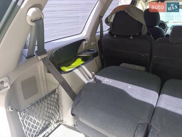 Черный Мицубиси Грандис, объемом двигателя 2.4 л и пробегом 216 тыс. км за 6300 $, фото 59 на Automoto.ua