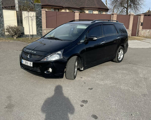 Чорний Міцубісі Грандіс, об'ємом двигуна 2.4 л та пробігом 250 тис. км за 4700 $, фото 8 на Automoto.ua