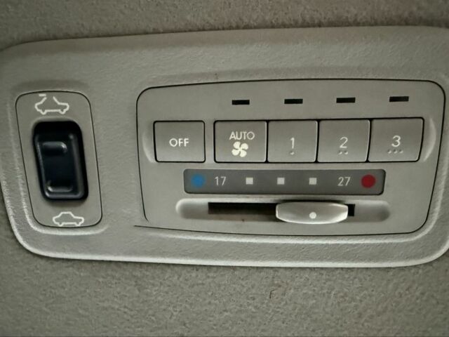 Черный Мицубиси Грандис, объемом двигателя 2 л и пробегом 222 тыс. км за 7150 $, фото 17 на Automoto.ua