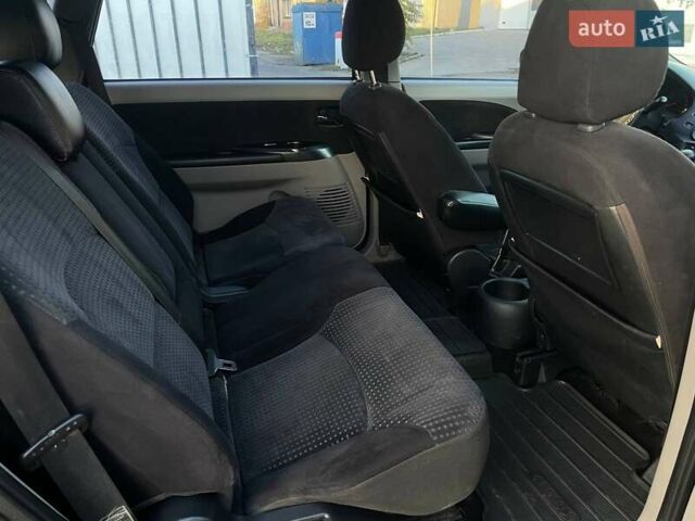Черный Мицубиси Грандис, объемом двигателя 2.38 л и пробегом 197 тыс. км за 5299 $, фото 23 на Automoto.ua