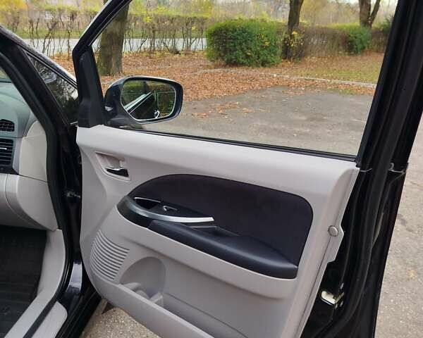 Черный Мицубиси Грандис, объемом двигателя 2.38 л и пробегом 215 тыс. км за 5900 $, фото 21 на Automoto.ua