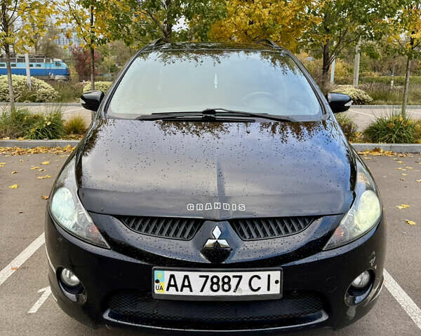 Мицубиси Грандис 2007 в Киеве на Automoto.ua Черный Мицубиси Грандис, объемом двигателя 2.4 л и пробегом 231 тыс. км за 6300 $, фото 2 на Automoto.ua