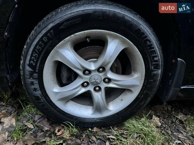 Чорний Міцубісі Грандіс, об'ємом двигуна 2.4 л та пробігом 270 тис. км за 3950 $, фото 16 на Automoto.ua