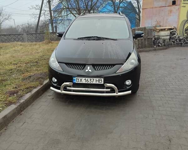 Черный Мицубиси Грандис, объемом двигателя 2.4 л и пробегом 260 тыс. км за 5990 $, фото 6 на Automoto.ua