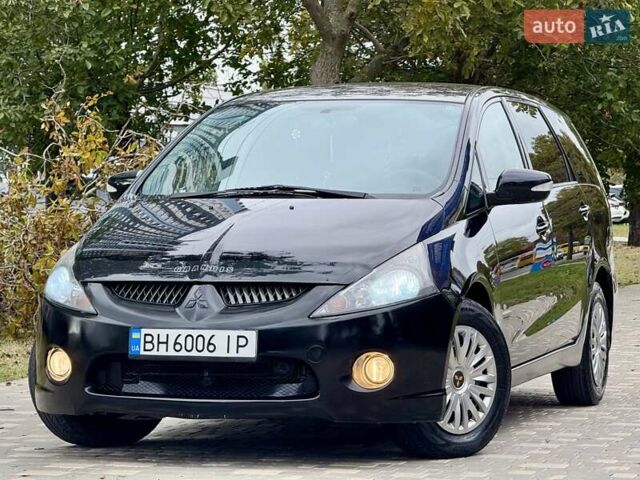 Черный Мицубиси Грандис, объемом двигателя 2.4 л и пробегом 323 тыс. км за 5999 $, фото 12 на Automoto.ua