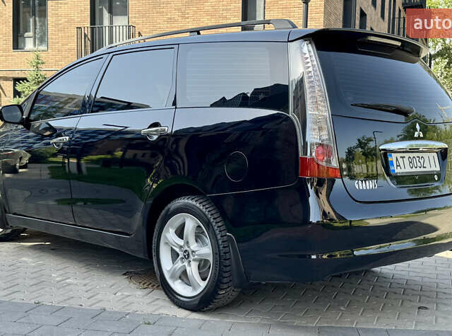 Черный Мицубиси Грандис, объемом двигателя 2.4 л и пробегом 121 тыс. км за 6450 $, фото 19 на Automoto.ua