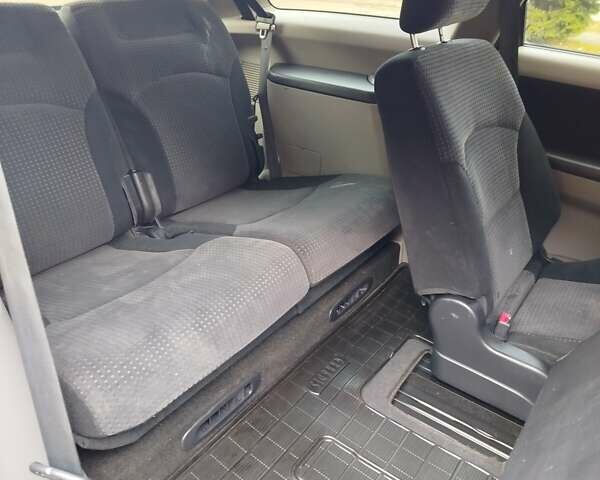 Черный Мицубиси Грандис, объемом двигателя 2.38 л и пробегом 215 тыс. км за 5900 $, фото 19 на Automoto.ua