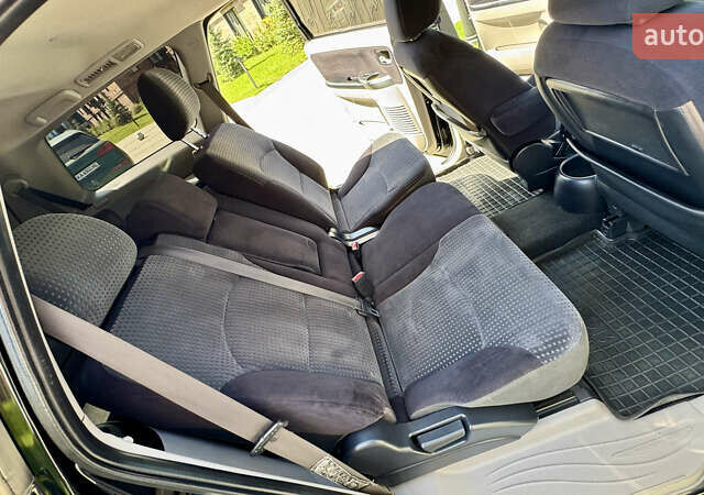 Черный Мицубиси Грандис, объемом двигателя 2.4 л и пробегом 121 тыс. км за 6450 $, фото 67 на Automoto.ua