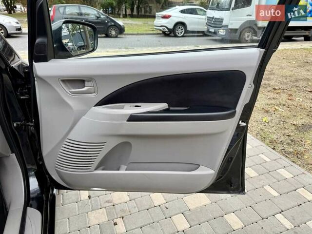 Черный Мицубиси Грандис, объемом двигателя 2.4 л и пробегом 323 тыс. км за 5999 $, фото 40 на Automoto.ua