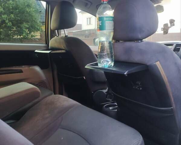 Черный Мицубиси Грандис, объемом двигателя 2.4 л и пробегом 315 тыс. км за 5800 $, фото 5 на Automoto.ua