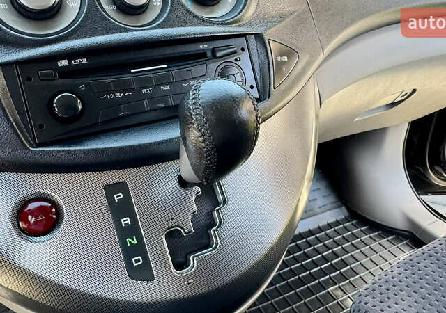 Черный Мицубиси Грандис, объемом двигателя 2.4 л и пробегом 121 тыс. км за 6450 $, фото 47 на Automoto.ua