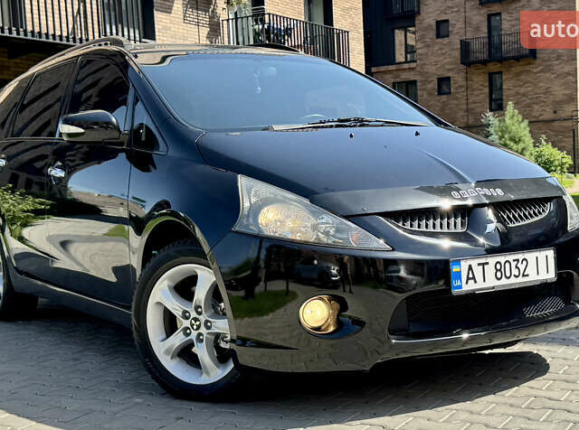 Черный Мицубиси Грандис, объемом двигателя 2.4 л и пробегом 121 тыс. км за 6450 $, фото 3 на Automoto.ua