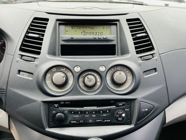 Чорний Міцубісі Грандіс, об'ємом двигуна 2.4 л та пробігом 188 тис. км за 6800 $, фото 22 на Automoto.ua