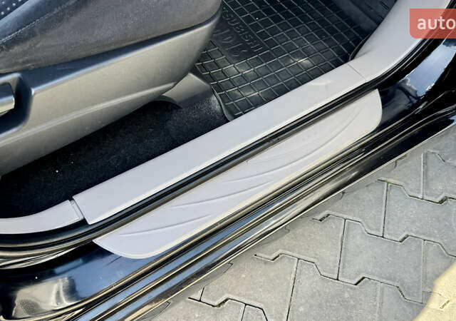 Черный Мицубиси Грандис, объемом двигателя 2.4 л и пробегом 121 тыс. км за 6450 $, фото 64 на Automoto.ua