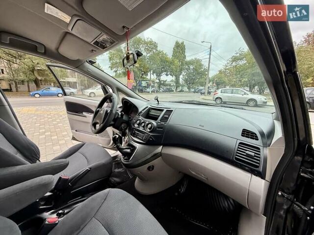 Черный Мицубиси Грандис, объемом двигателя 2.4 л и пробегом 323 тыс. км за 5999 $, фото 47 на Automoto.ua