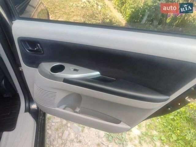 Черный Мицубиси Грандис, объемом двигателя 2.4 л и пробегом 130 тыс. км за 7200 $, фото 10 на Automoto.ua