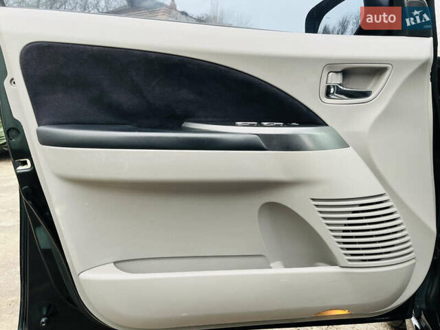 Черный Мицубиси Грандис, объемом двигателя 2.4 л и пробегом 188 тыс. км за 6800 $, фото 26 на Automoto.ua