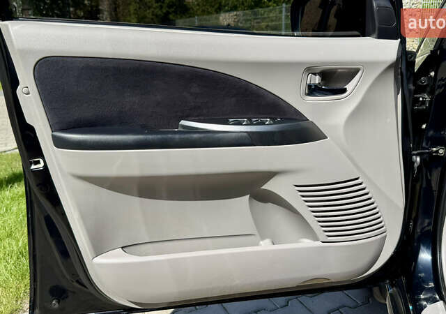 Черный Мицубиси Грандис, объемом двигателя 2.4 л и пробегом 121 тыс. км за 6450 $, фото 54 на Automoto.ua