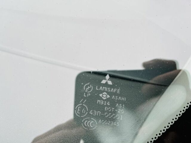 Чорний Міцубісі Грандіс, об'ємом двигуна 2.4 л та пробігом 188 тис. км за 6800 $, фото 14 на Automoto.ua