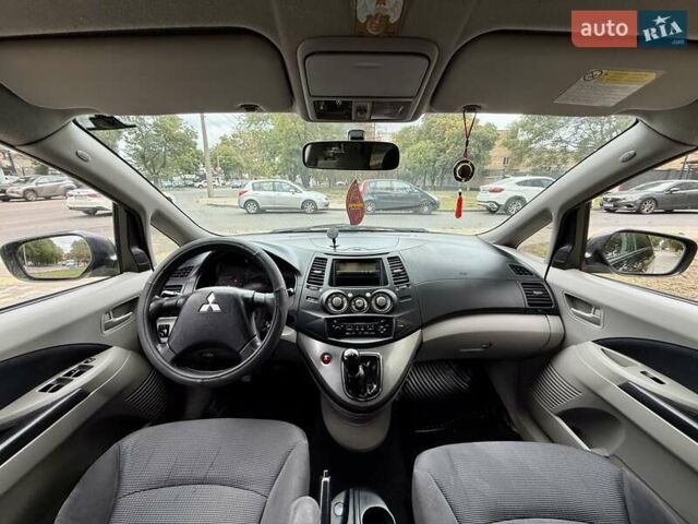 Черный Мицубиси Грандис, объемом двигателя 2.4 л и пробегом 323 тыс. км за 5999 $, фото 65 на Automoto.ua