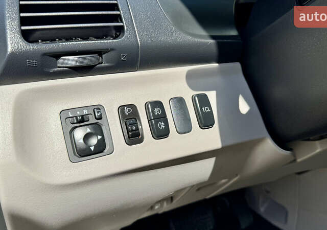 Черный Мицубиси Грандис, объемом двигателя 2.4 л и пробегом 121 тыс. км за 6450 $, фото 51 на Automoto.ua