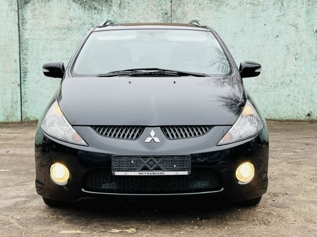 Чорний Міцубісі Грандіс, об'ємом двигуна 2.4 л та пробігом 188 тис. км за 6800 $, фото 1 на Automoto.ua
