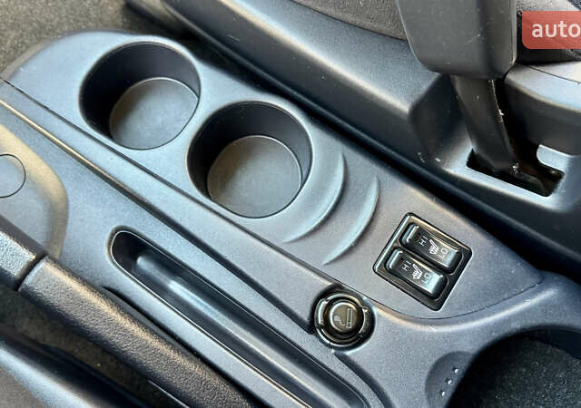 Черный Мицубиси Грандис, объемом двигателя 2.4 л и пробегом 121 тыс. км за 6450 $, фото 45 на Automoto.ua