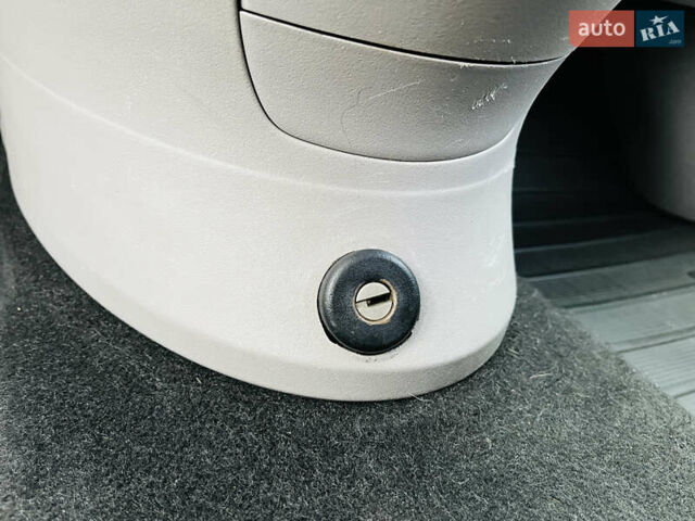 Черный Мицубиси Грандис, объемом двигателя 2.4 л и пробегом 188 тыс. км за 6800 $, фото 46 на Automoto.ua