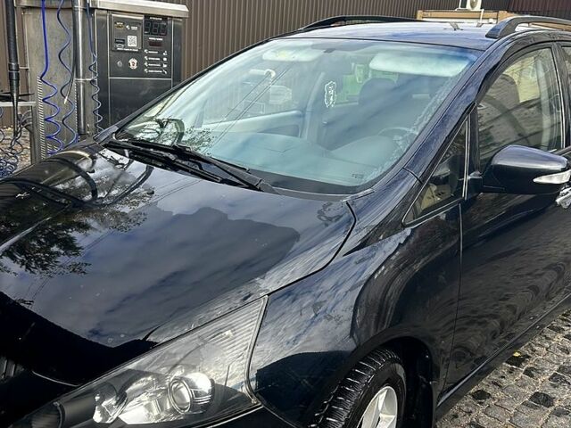 Міцубісі Грандіс 2007 у Києві на Automoto.ua Чорний Міцубісі Грандіс, об'ємом двигуна 2.4 л та пробігом 326 тис. км за 7000 $, фото 4 на Automoto.ua