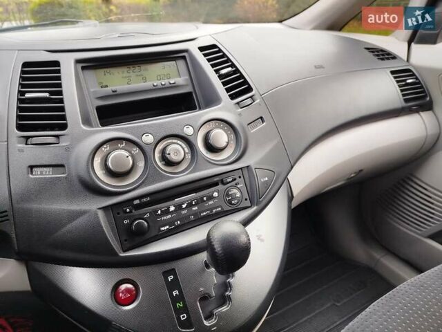 Черный Мицубиси Грандис, объемом двигателя 2.38 л и пробегом 215 тыс. км за 5900 $, фото 27 на Automoto.ua