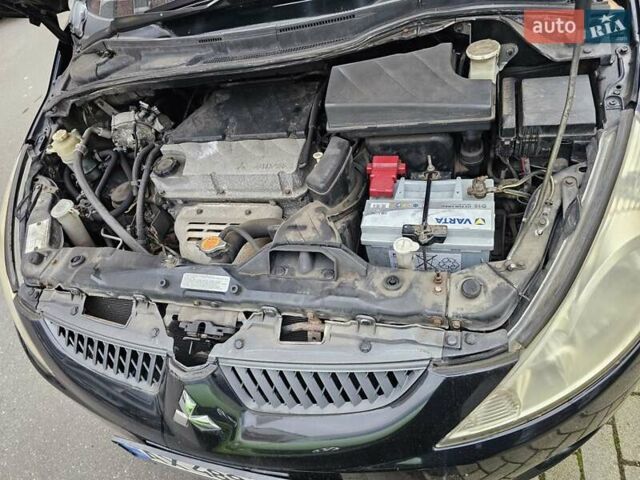 Чорний Міцубісі Грандіс, об'ємом двигуна 2.4 л та пробігом 164 тис. км за 6500 $, фото 2 на Automoto.ua