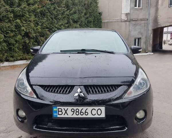 Чорний Міцубісі Грандіс, об'ємом двигуна 2.4 л та пробігом 235 тис. км за 5999 $, фото 4 на Automoto.ua