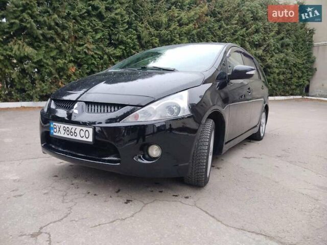 Чорний Міцубісі Грандіс, об'ємом двигуна 2.4 л та пробігом 235 тис. км за 5999 $, фото 3 на Automoto.ua