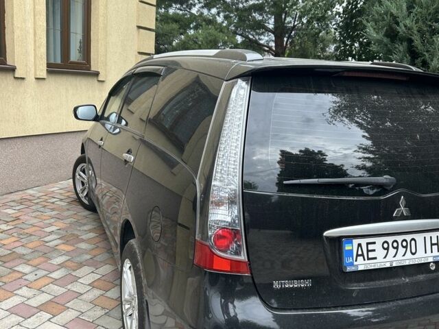 Чорний Міцубісі Грандіс, об'ємом двигуна 2.4 л та пробігом 137 тис. км за 9300 $, фото 2 на Automoto.ua