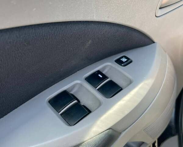 Черный Мицубиси Грандис, объемом двигателя 2 л и пробегом 228 тыс. км за 7600 $, фото 18 на Automoto.ua