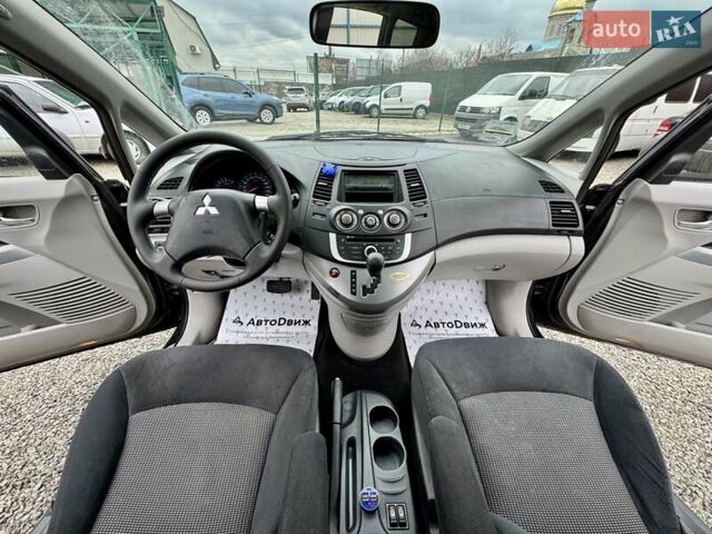 Черный Мицубиси Грандис, объемом двигателя 2.4 л и пробегом 185 тыс. км за 5899 $, фото 34 на Automoto.ua