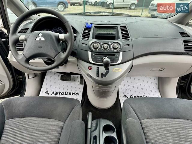 Черный Мицубиси Грандис, объемом двигателя 2.4 л и пробегом 185 тыс. км за 5899 $, фото 35 на Automoto.ua