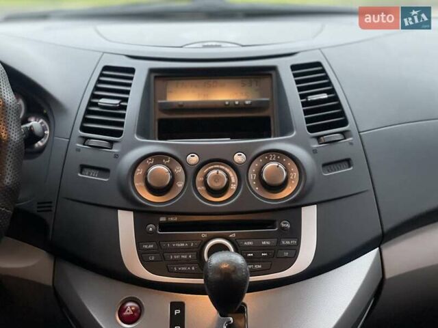 Чорний Міцубісі Грандіс, об'ємом двигуна 2.4 л та пробігом 144 тис. км за 9700 $, фото 16 на Automoto.ua