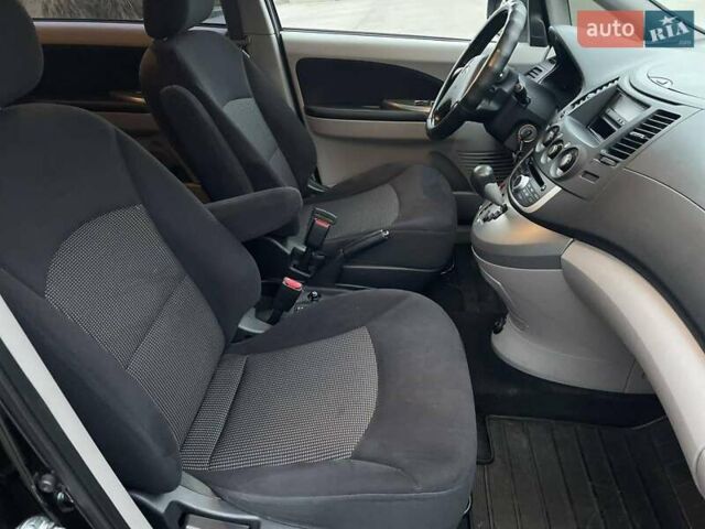 Чорний Міцубісі Грандіс, об'ємом двигуна 2.4 л та пробігом 144 тис. км за 9700 $, фото 19 на Automoto.ua