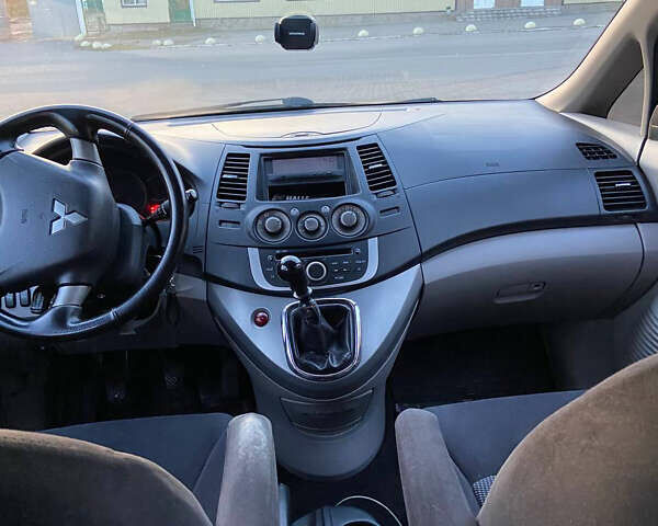 Черный Мицубиси Грандис, объемом двигателя 1.97 л и пробегом 377 тыс. км за 6999 $, фото 11 на Automoto.ua