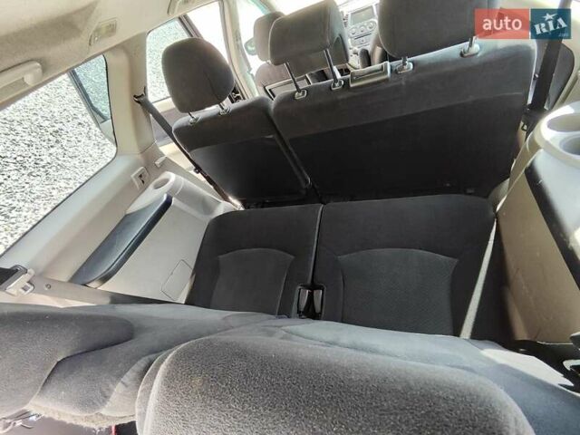 Чорний Міцубісі Грандіс, об'ємом двигуна 2 л та пробігом 245 тис. км за 6400 $, фото 6 на Automoto.ua