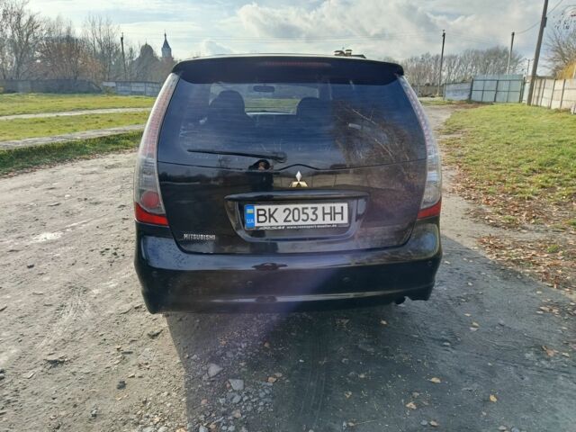 Чорний Міцубісі Грандіс, об'ємом двигуна 2 л та пробігом 249 тис. км за 5350 $, фото 3 на Automoto.ua