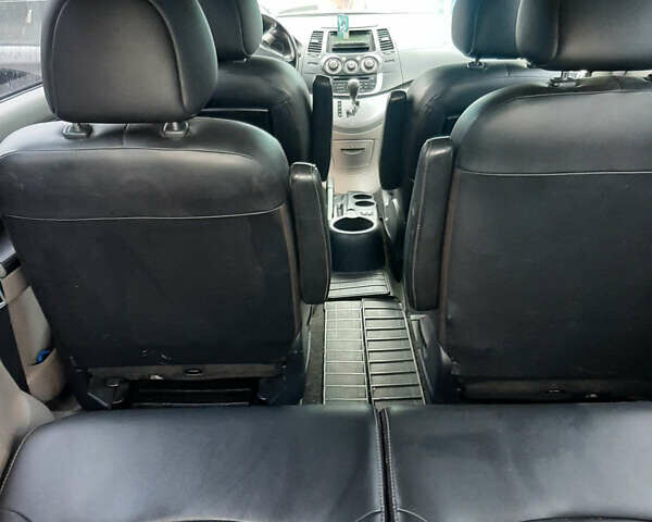 Чорний Міцубісі Грандіс, об'ємом двигуна 2.38 л та пробігом 240 тис. км за 7500 $, фото 16 на Automoto.ua