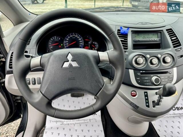 Черный Мицубиси Грандис, объемом двигателя 2.4 л и пробегом 185 тыс. км за 5899 $, фото 36 на Automoto.ua