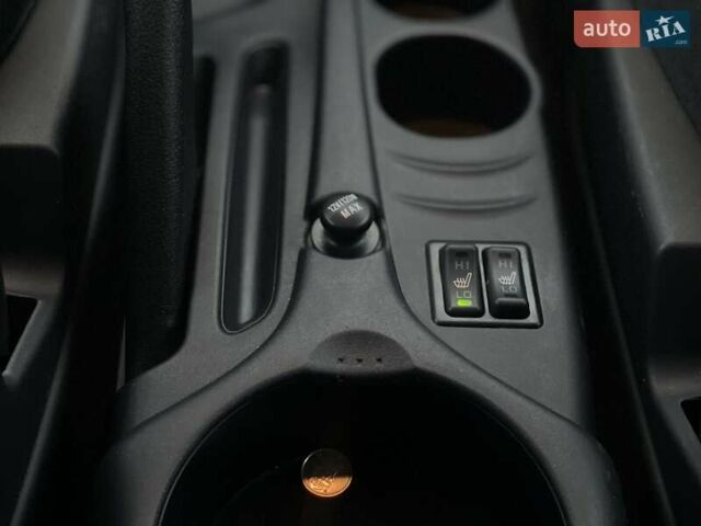 Чорний Міцубісі Грандіс, об'ємом двигуна 2.4 л та пробігом 144 тис. км за 9700 $, фото 18 на Automoto.ua