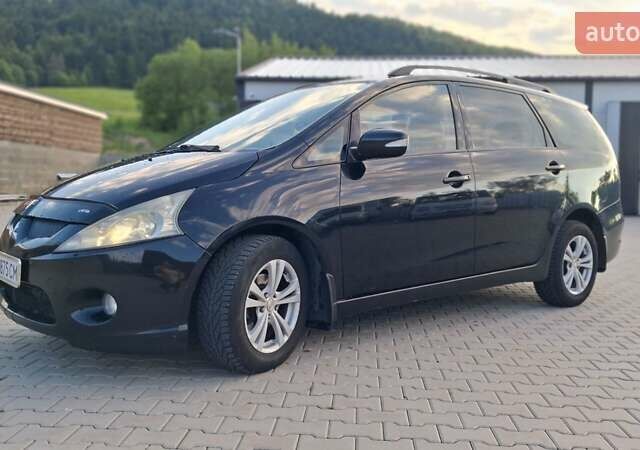 Чорний Міцубісі Грандіс, об'ємом двигуна 2.38 л та пробігом 254 тис. км за 6400 $, фото 3 на Automoto.ua